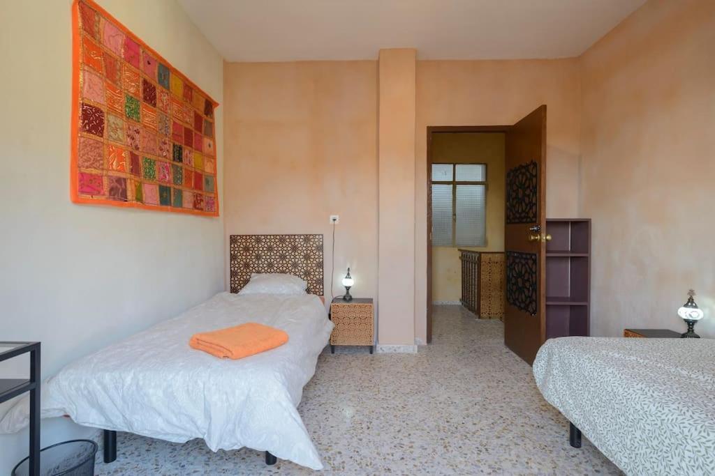 Hostal Nazari Cogollos De La Vega Bagian luar foto