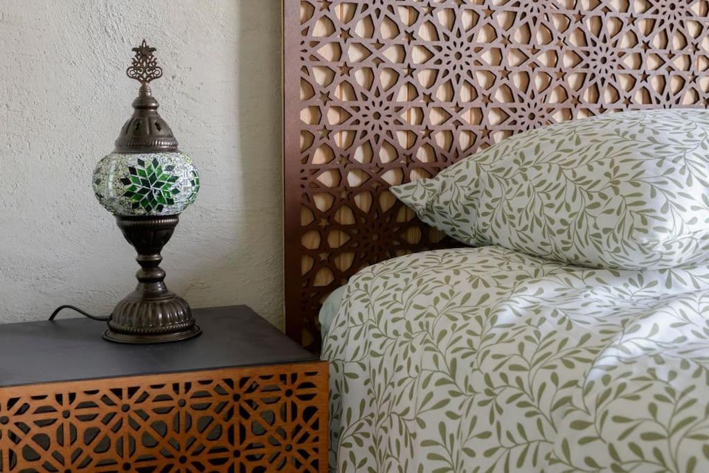 Hostal Nazari Cogollos De La Vega Bagian luar foto